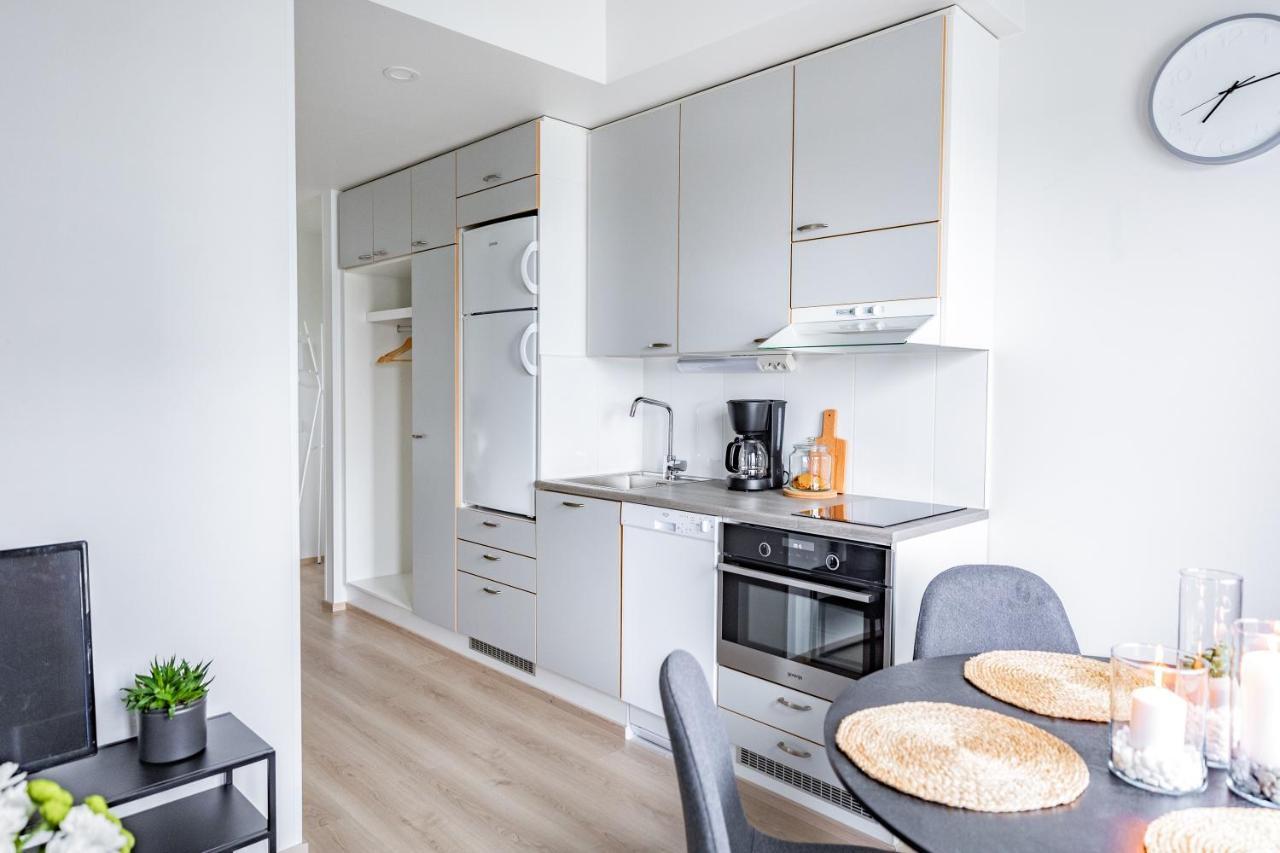 Arctic Blue City Suite โรวานิเอมิ ภายนอก รูปภาพ
